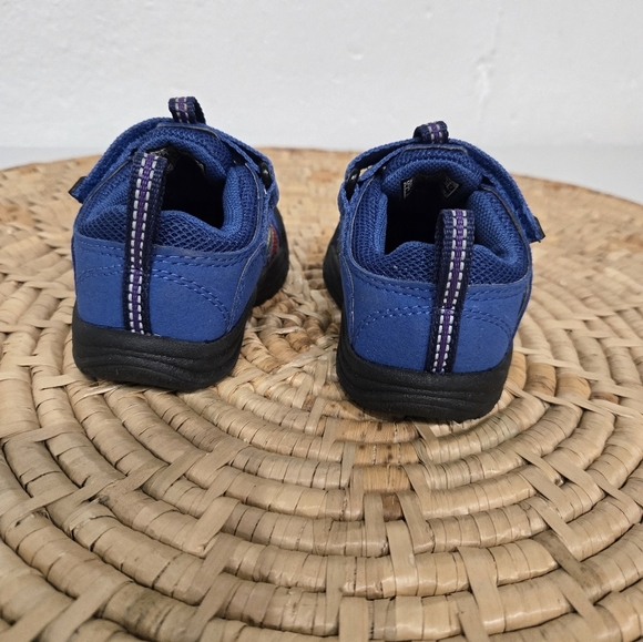 Keen Tie Dye Closed Toe Sneaker Sandals 4 - Picture 5 of 9